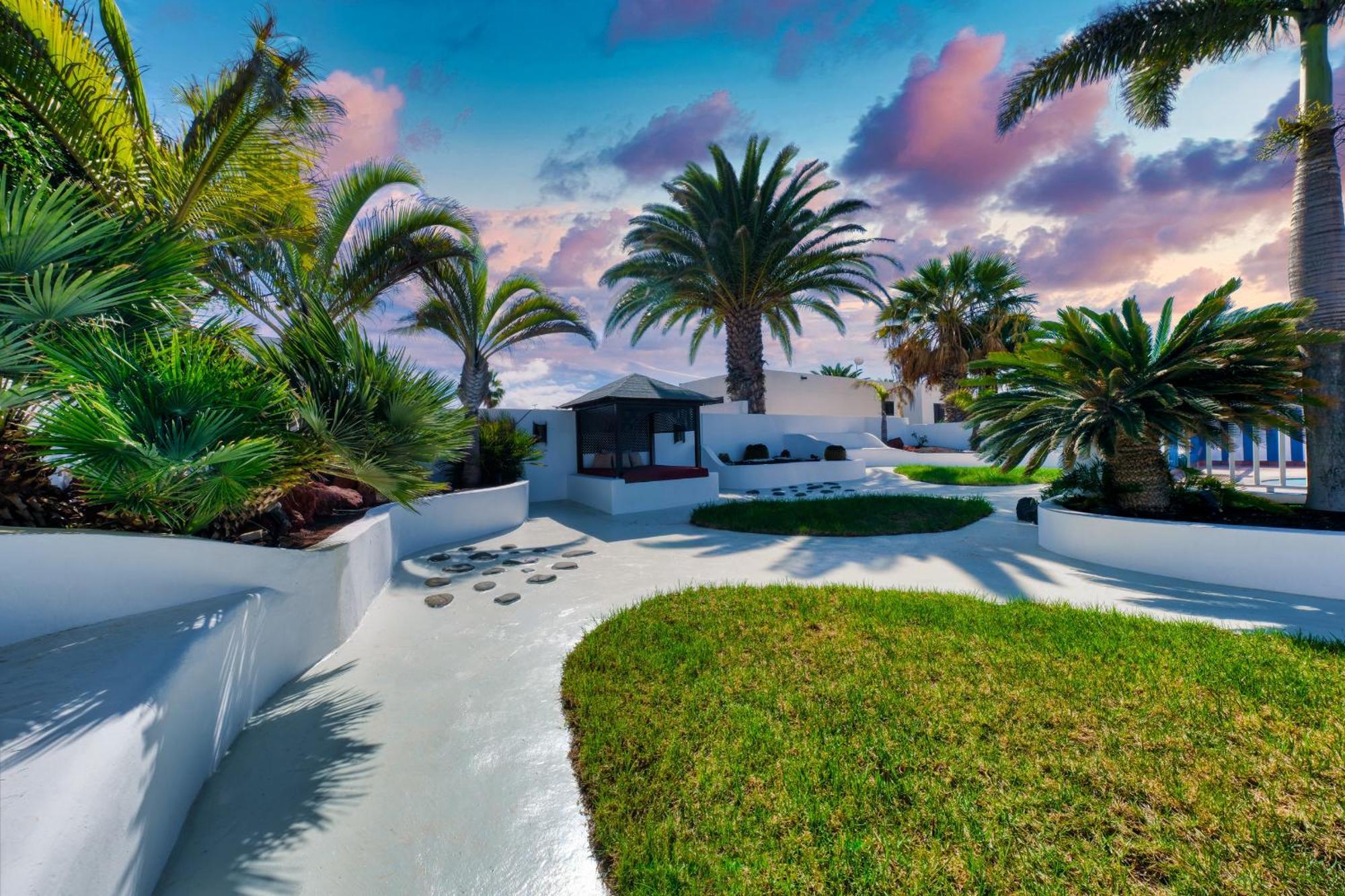 Villa Picasso Private Pool Плая Бланка Екстериор снимка